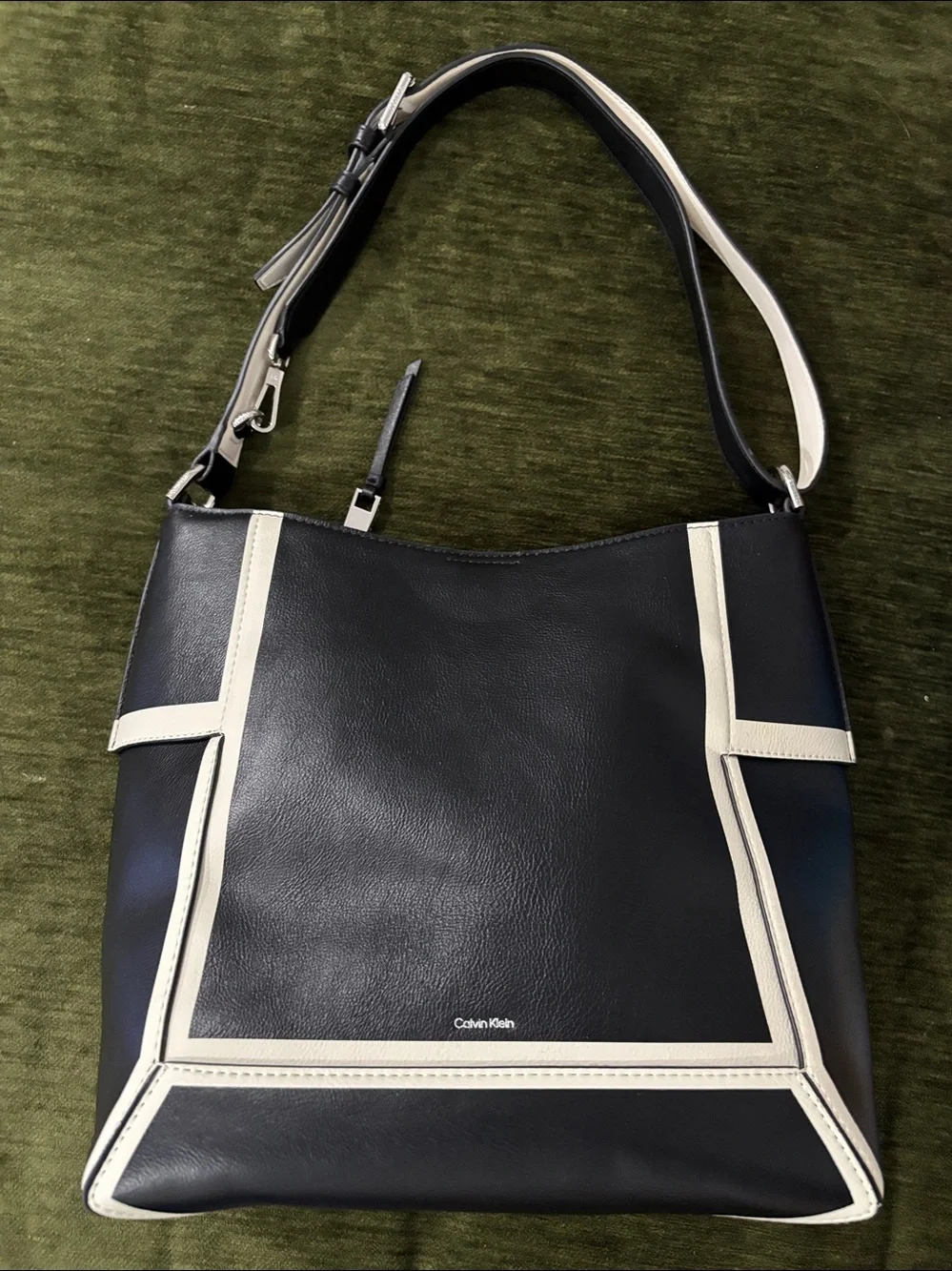Calvin Klein Black & Cream Leather Faux Leather Shoulder Crossbody Bag
